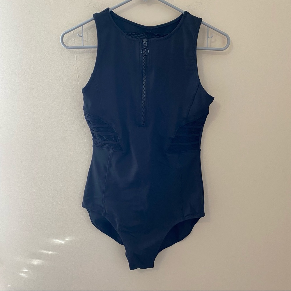 DANZ N MOTION Zip-Up Mesh-Ribbed and Back Black Women’s Dance Ballet Leotard